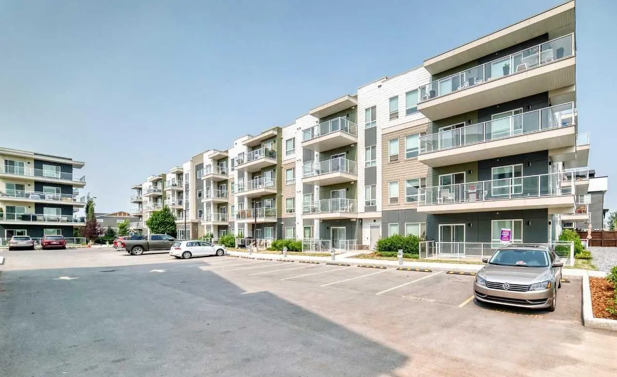 2308, 220 Seton Grove SE
