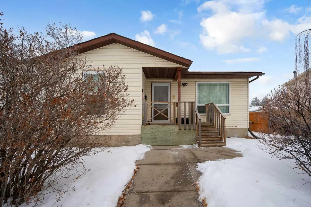 120 Castlebrook Rise NE