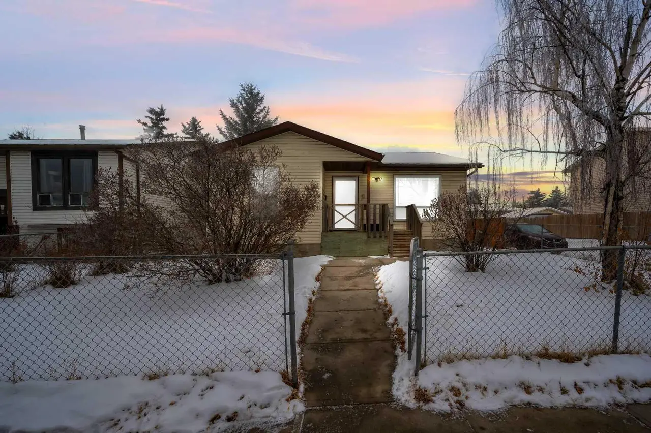 120 Castlebrook Rise NE