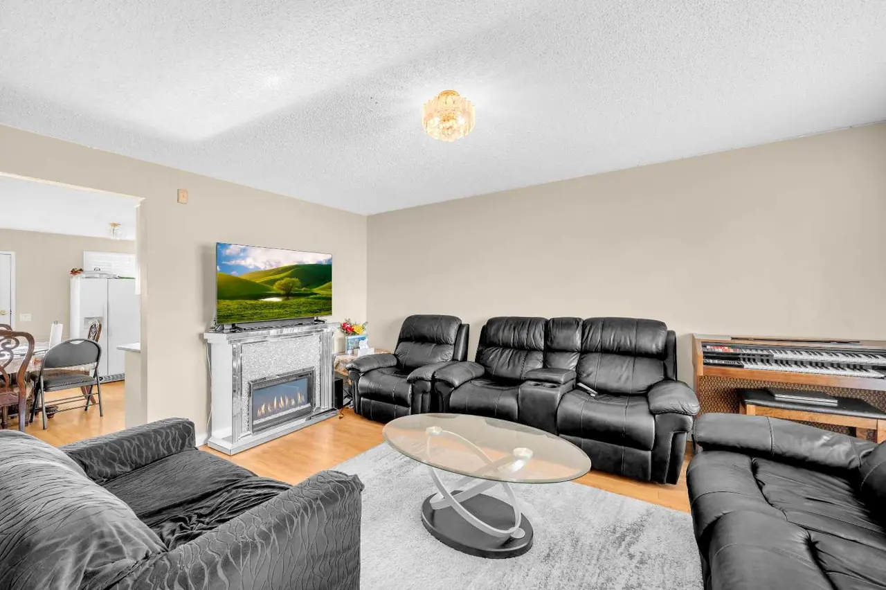 120 Castlebrook Rise NE