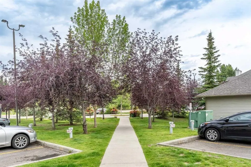 216, 2000 Citadel Meadow Point NW