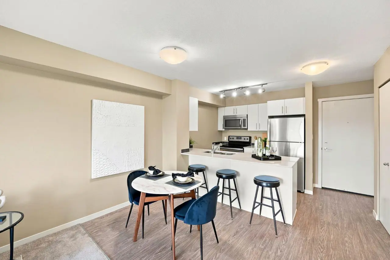 3407, 181 Skyview Ranch Manor NE