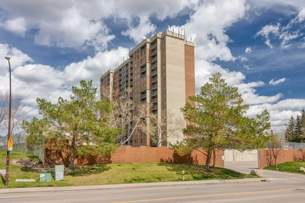 413, 4944 Dalton Drive NW