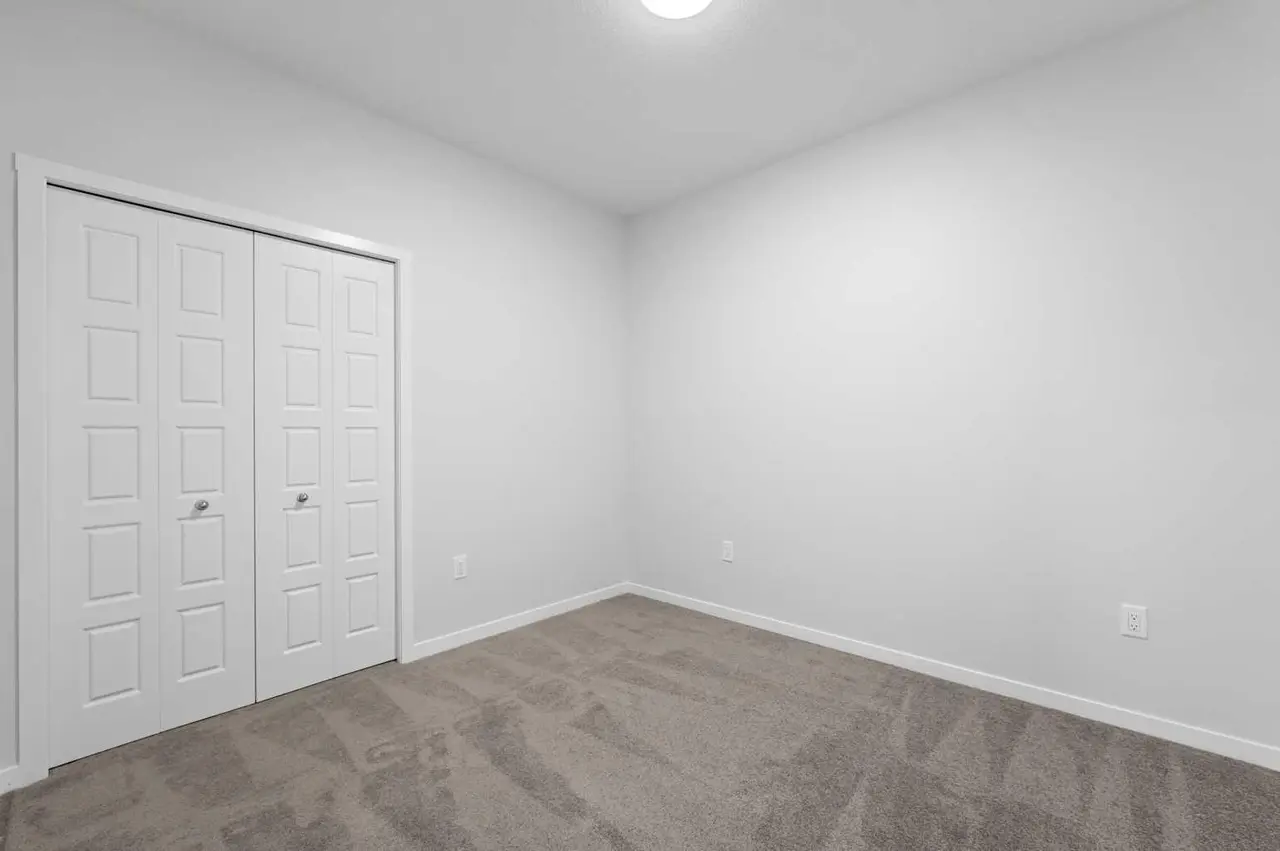 3205, 220 Seton Grove SE