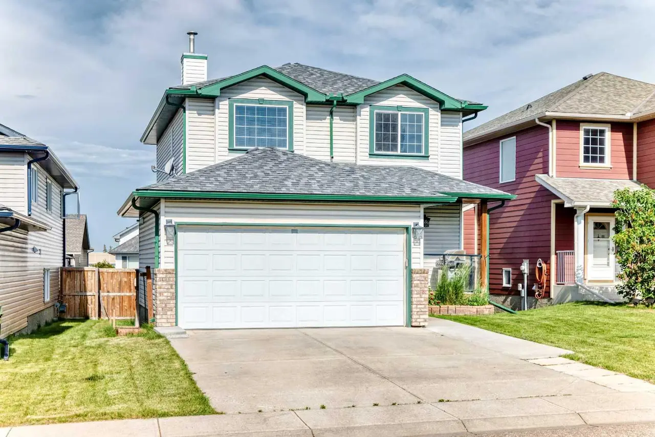 23 Thornbird Way SE