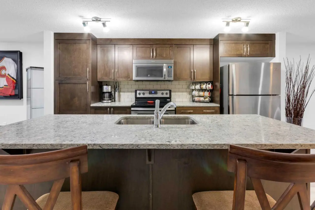 1503, 2400 Ravenswood View SE
