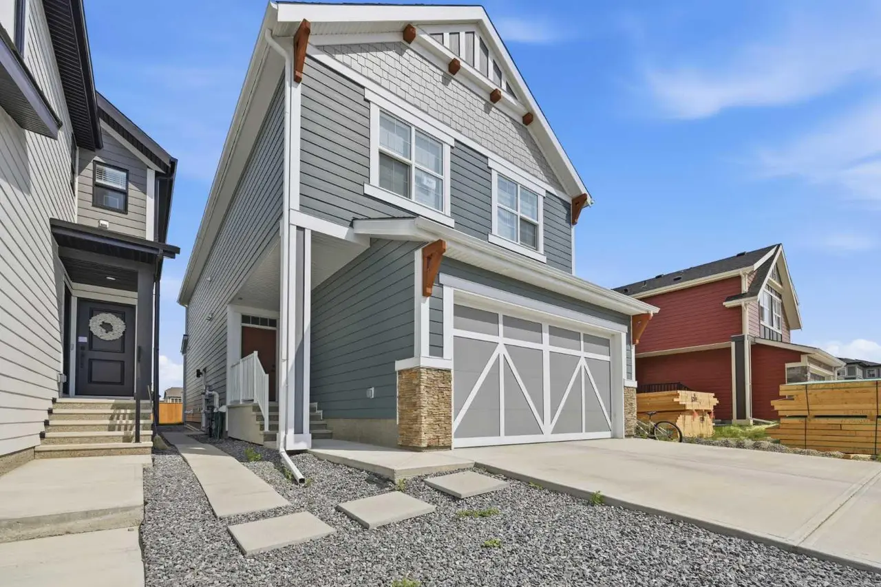 147 Magnolia Path SE
