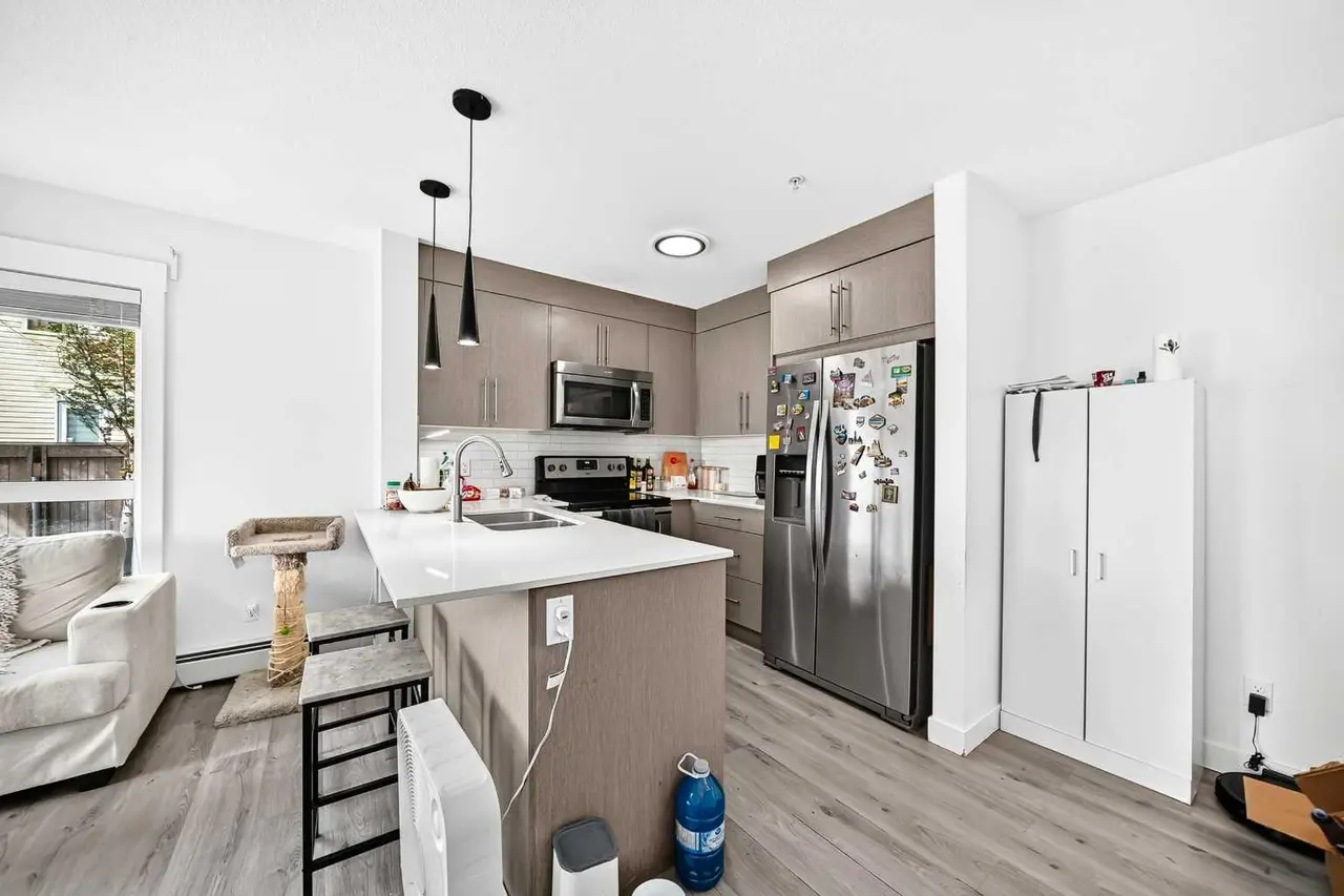 4116, 302 Skyview Ranch Drive NE