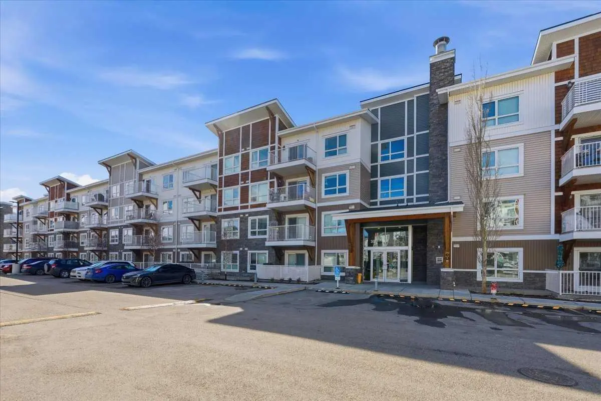 3306, 302 Skyview Ranch Drive NE
