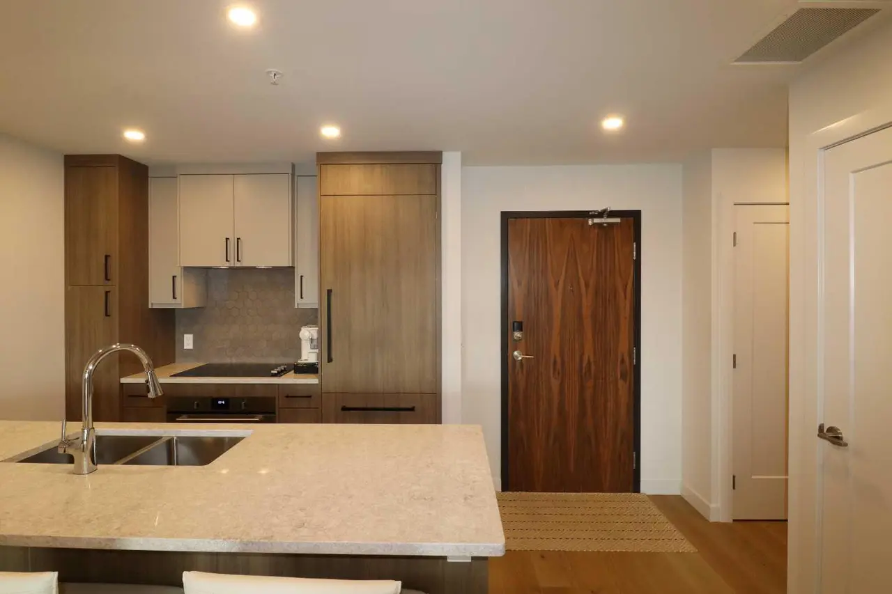 518, 102 Scenic Drive N