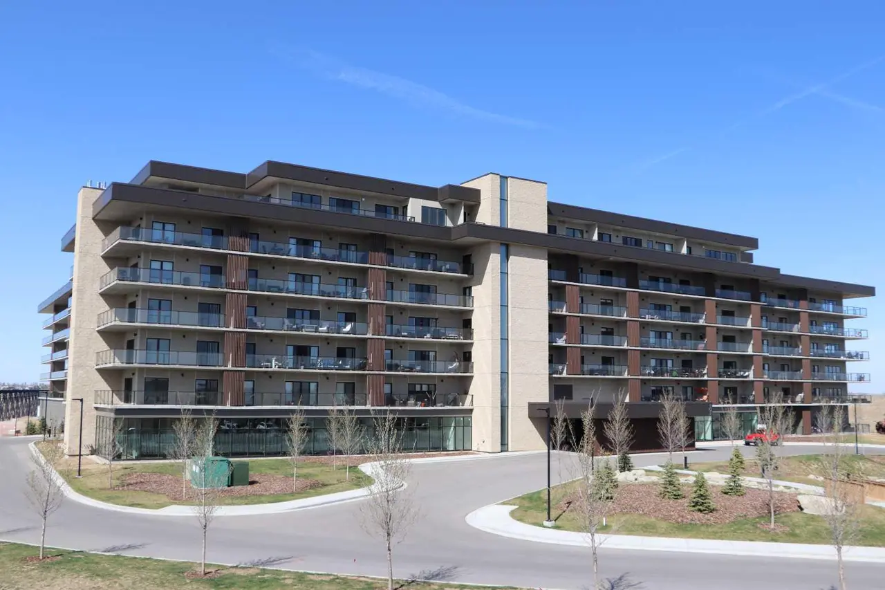518, 102 Scenic Drive N
