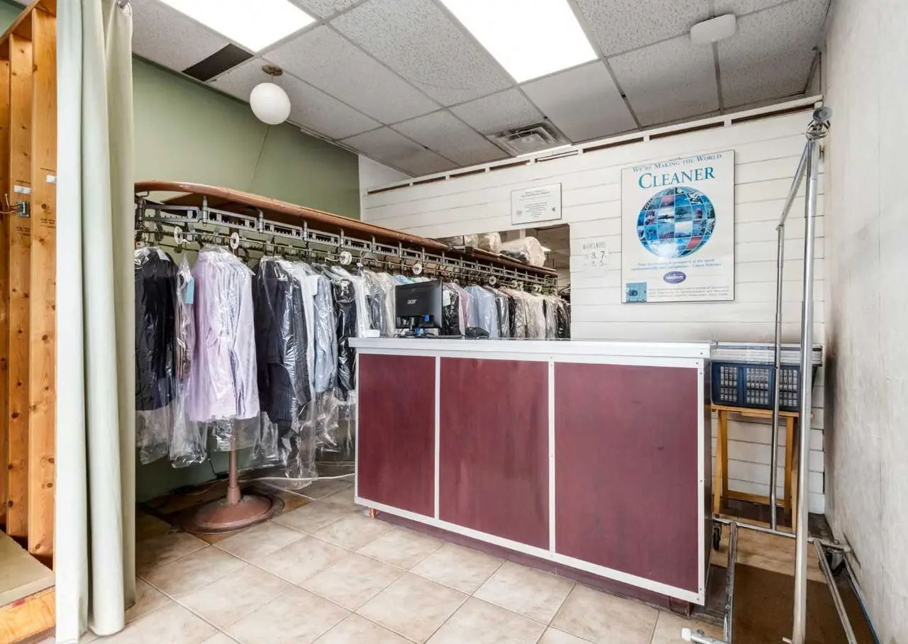 116, 5403 Crowchild Trail NW