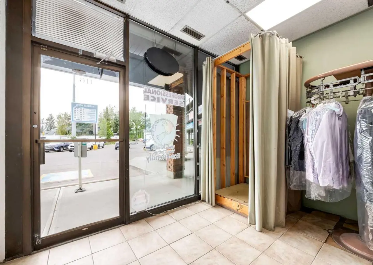 116, 5403 Crowchild Trail NW
