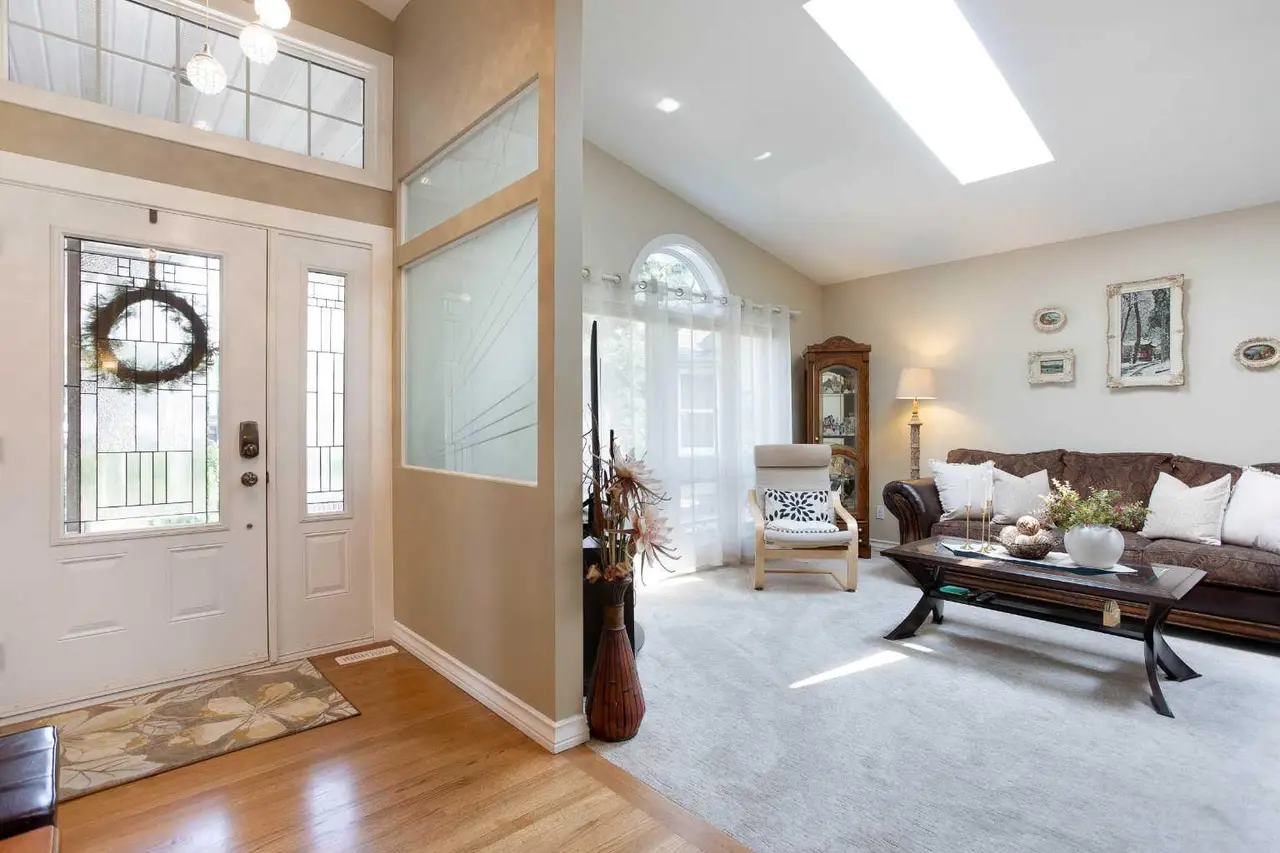 128 Waterstone Place SE