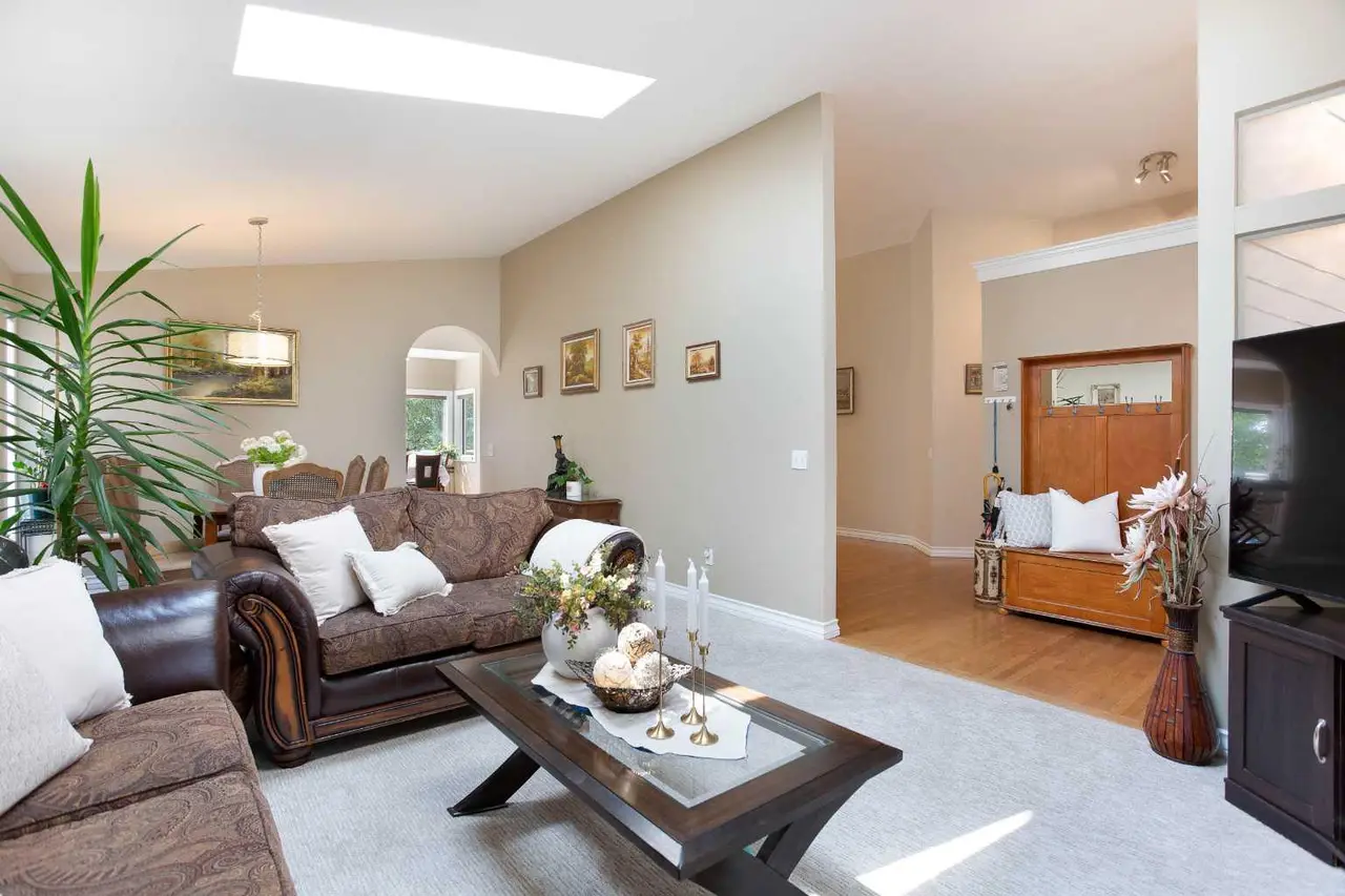 128 Waterstone Place SE