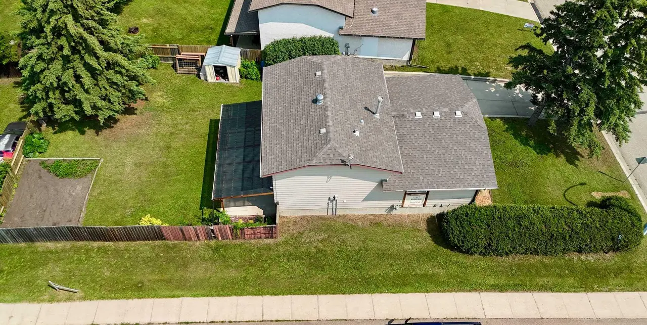 12 Opal Close 