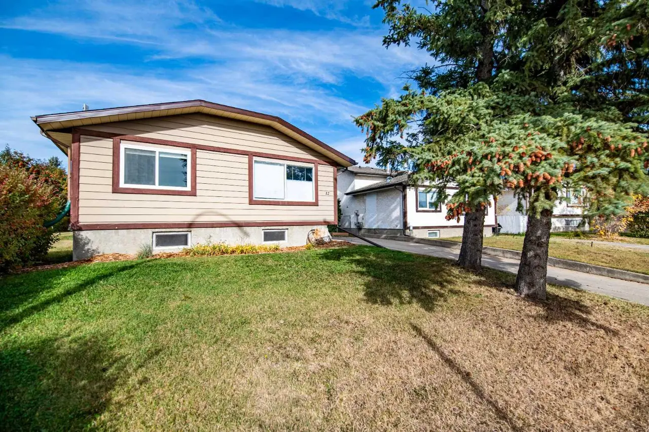 12 Opal Close 