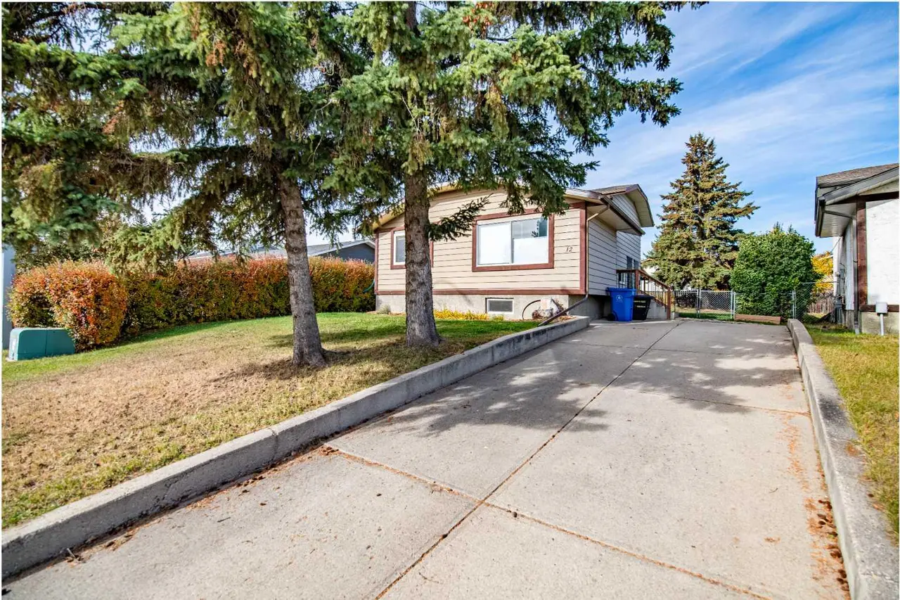 12 Opal Close 