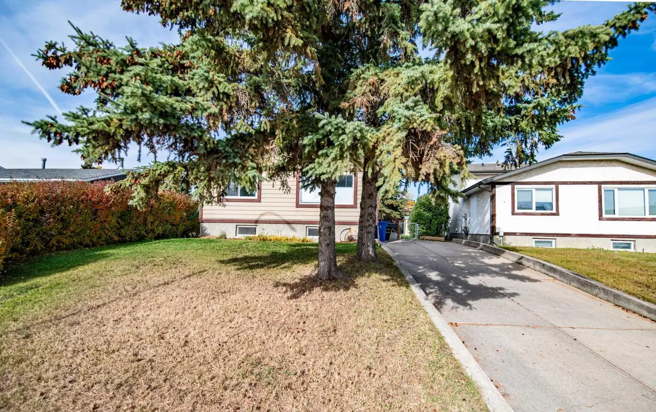 12 Opal Close 