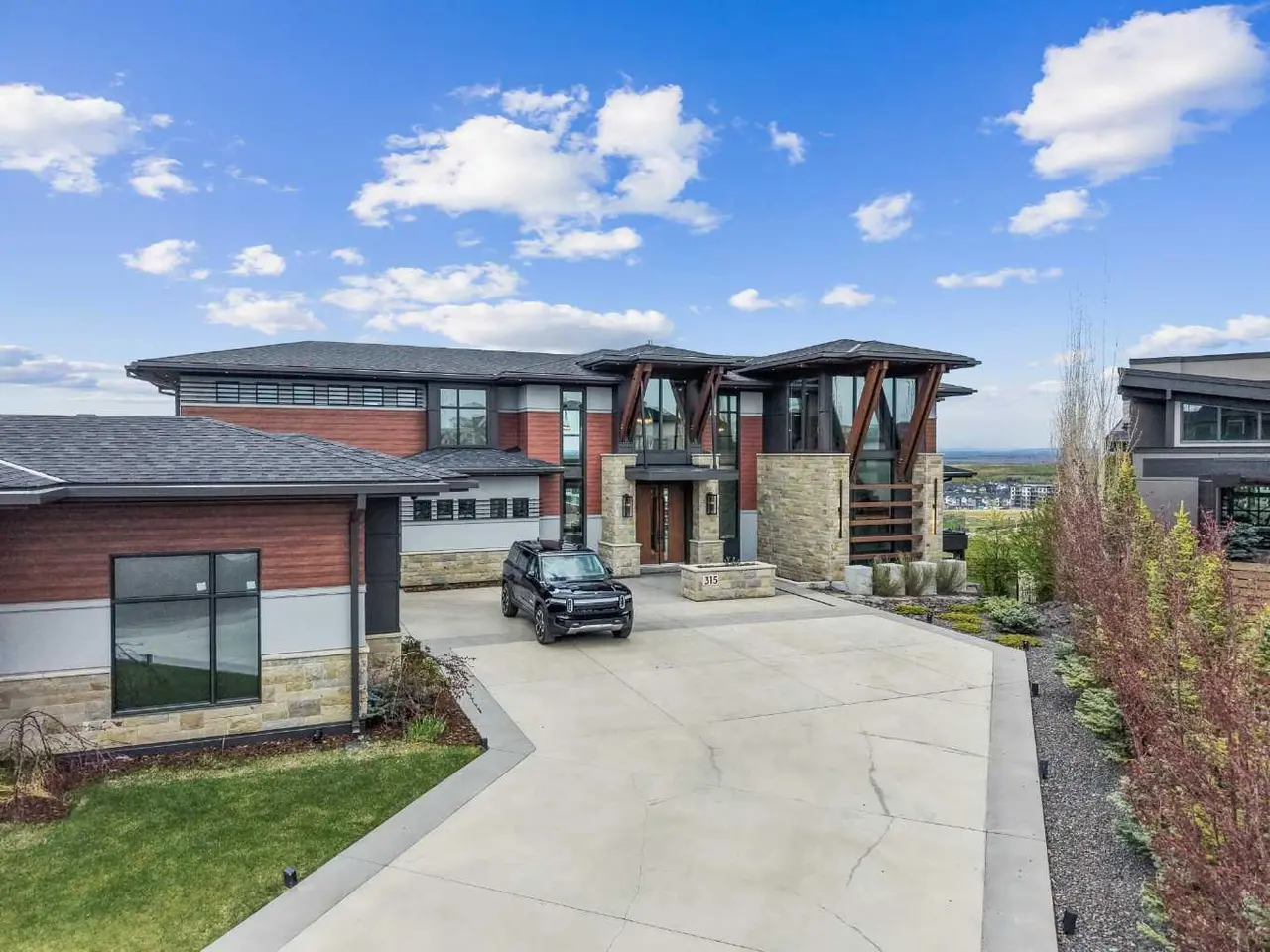 315 Aspen Ridge Place SW