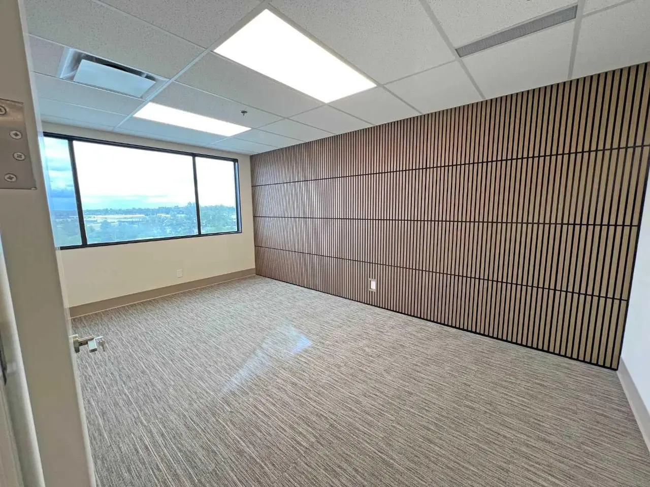307, 4014 Macleod Trail S