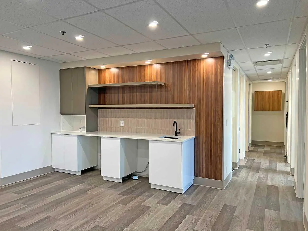 307, 4014 Macleod Trail S