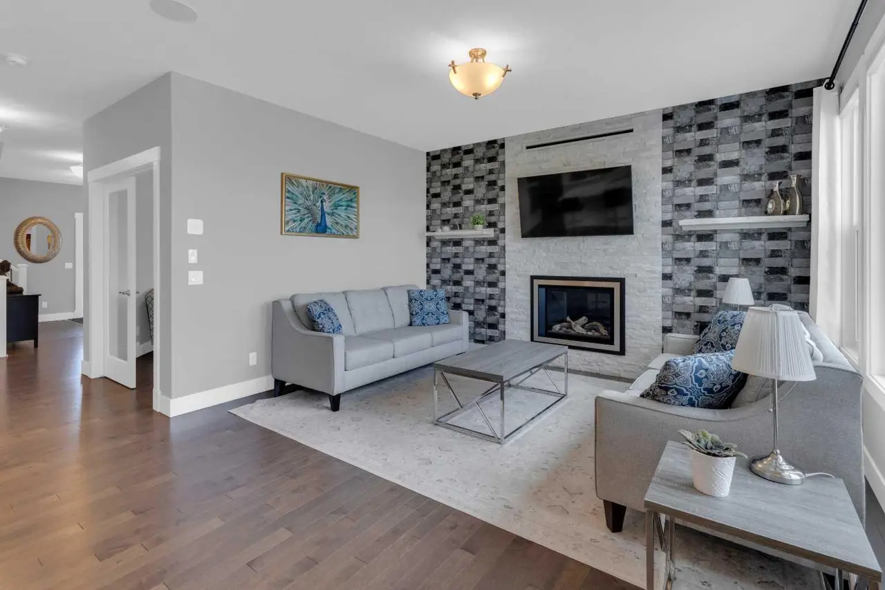 286 Nolan Hill Boulevard NW