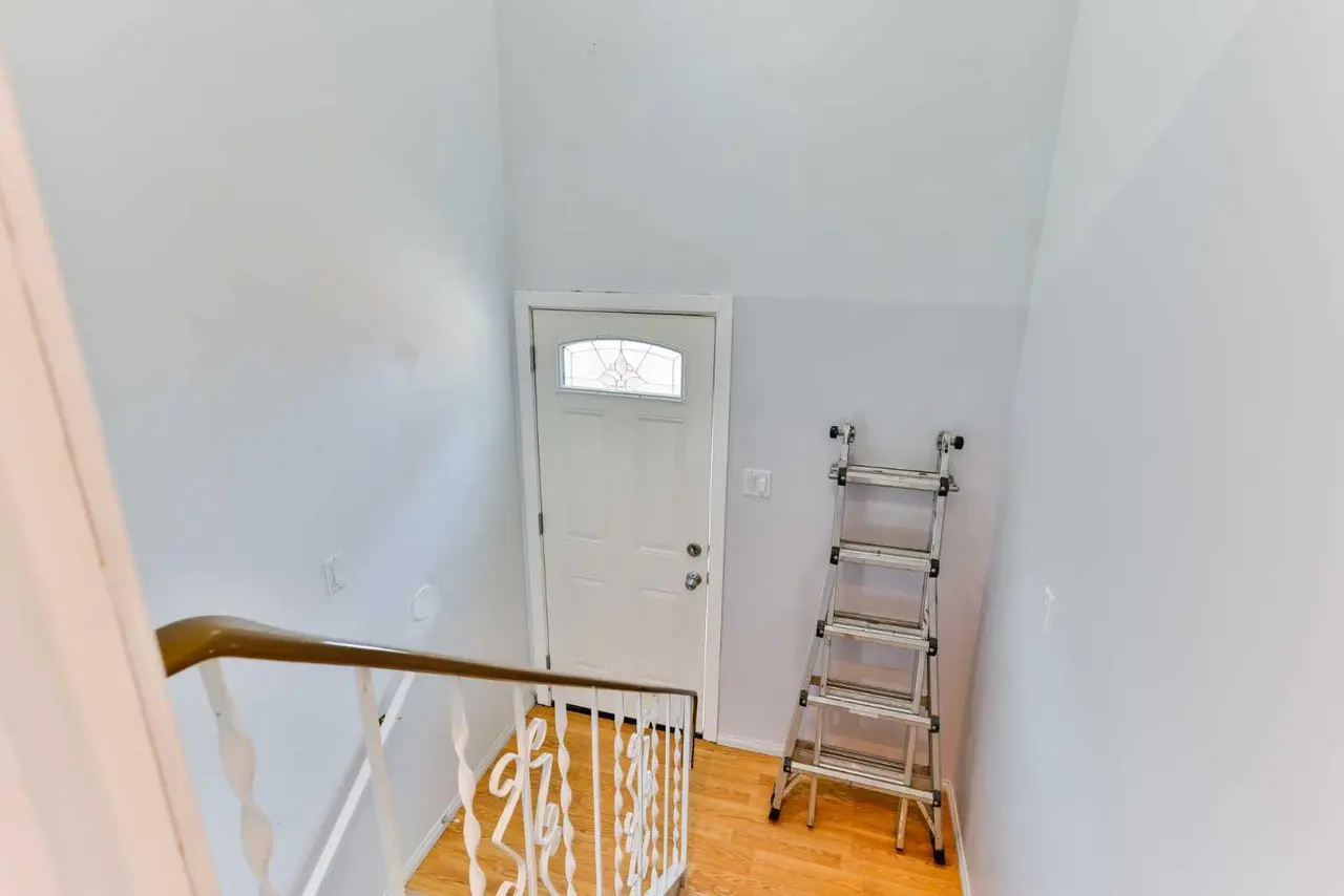 150 McGill Boulevard W