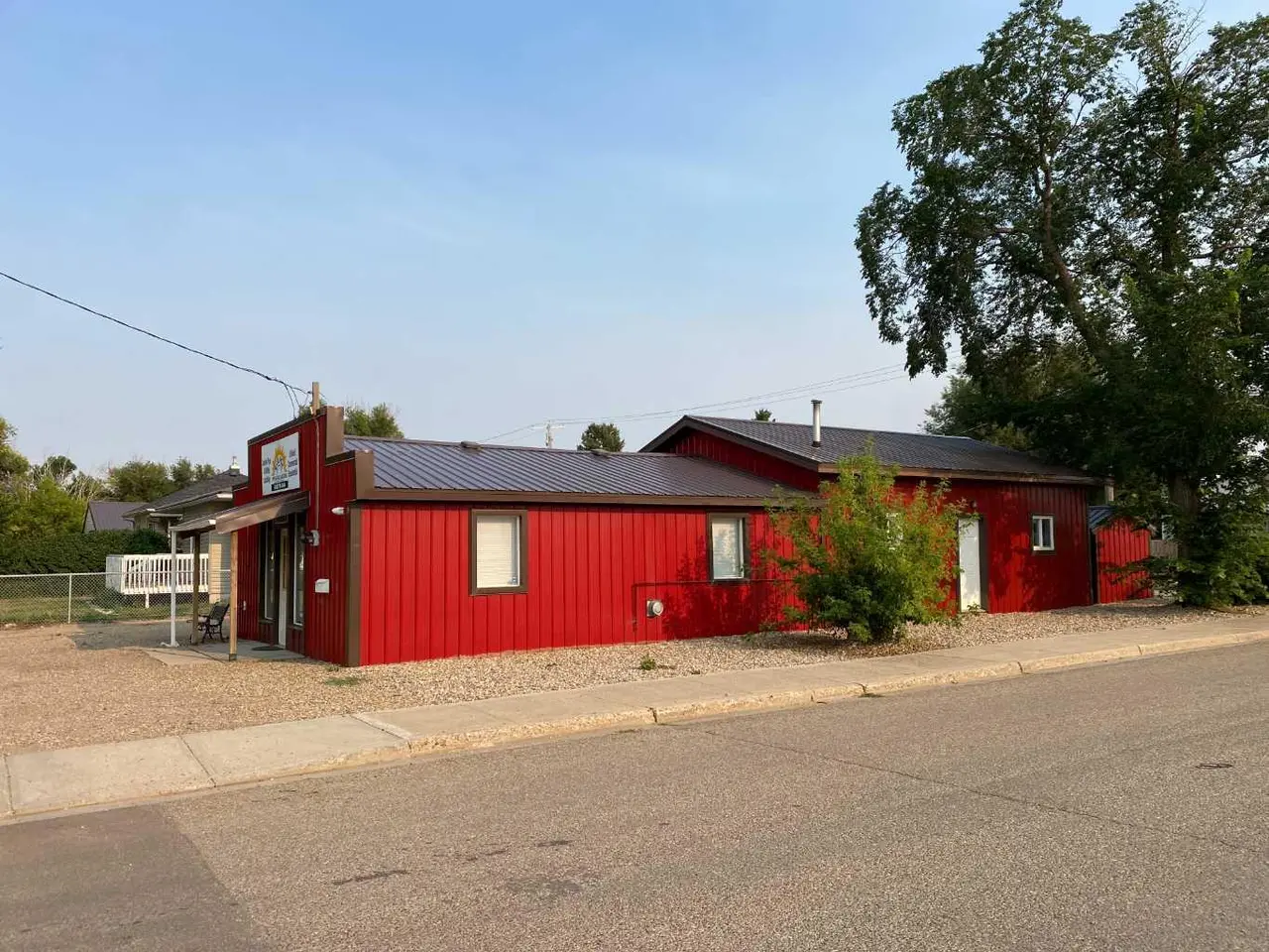 503 2 Avenue E