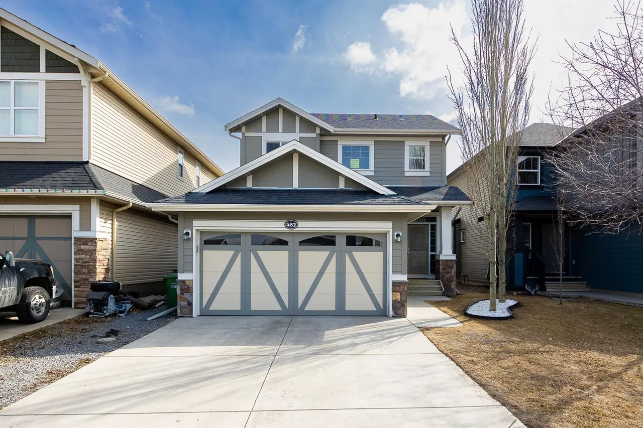 462 Williamstown Green NW
