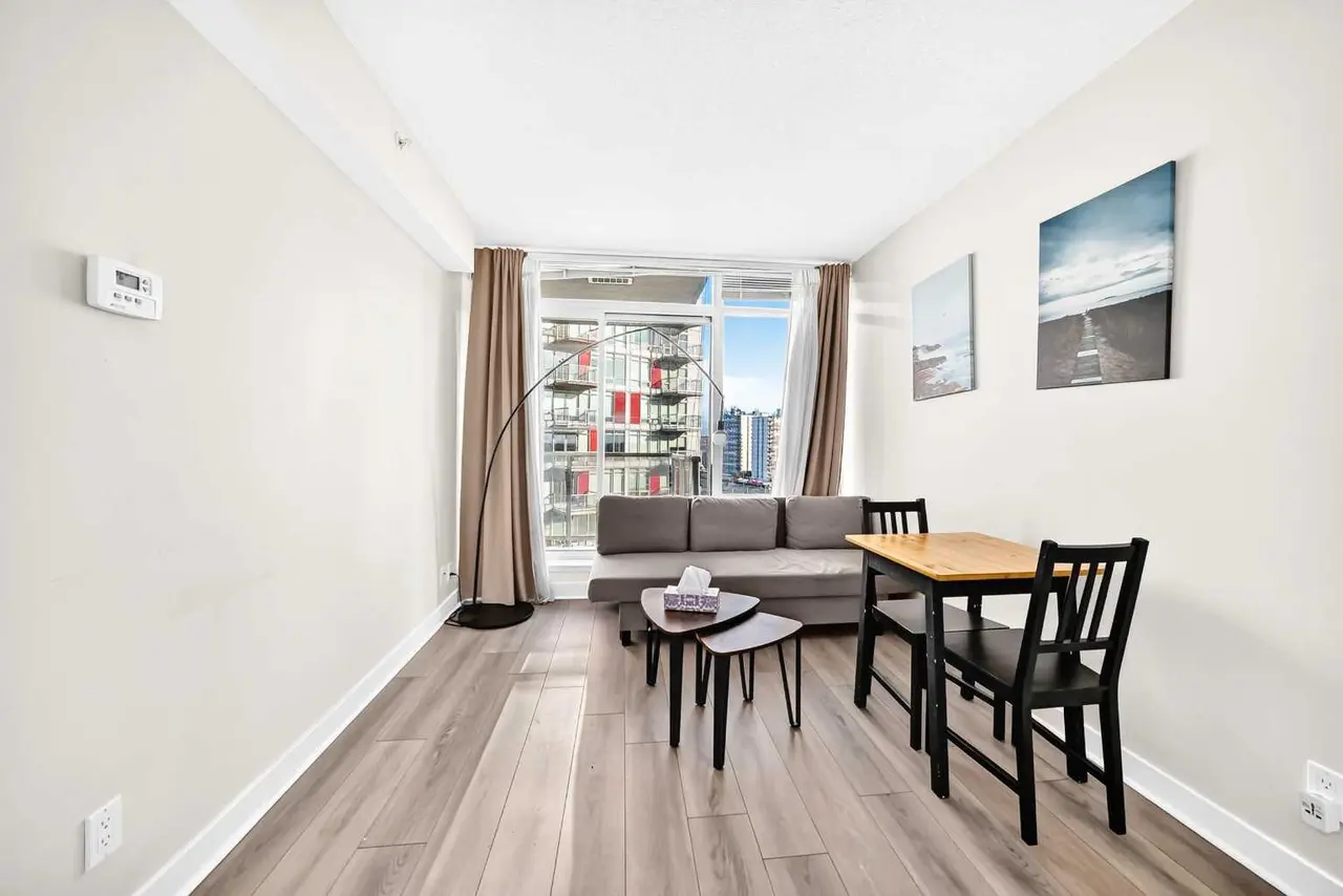 905, 30 Brentwood Common NW