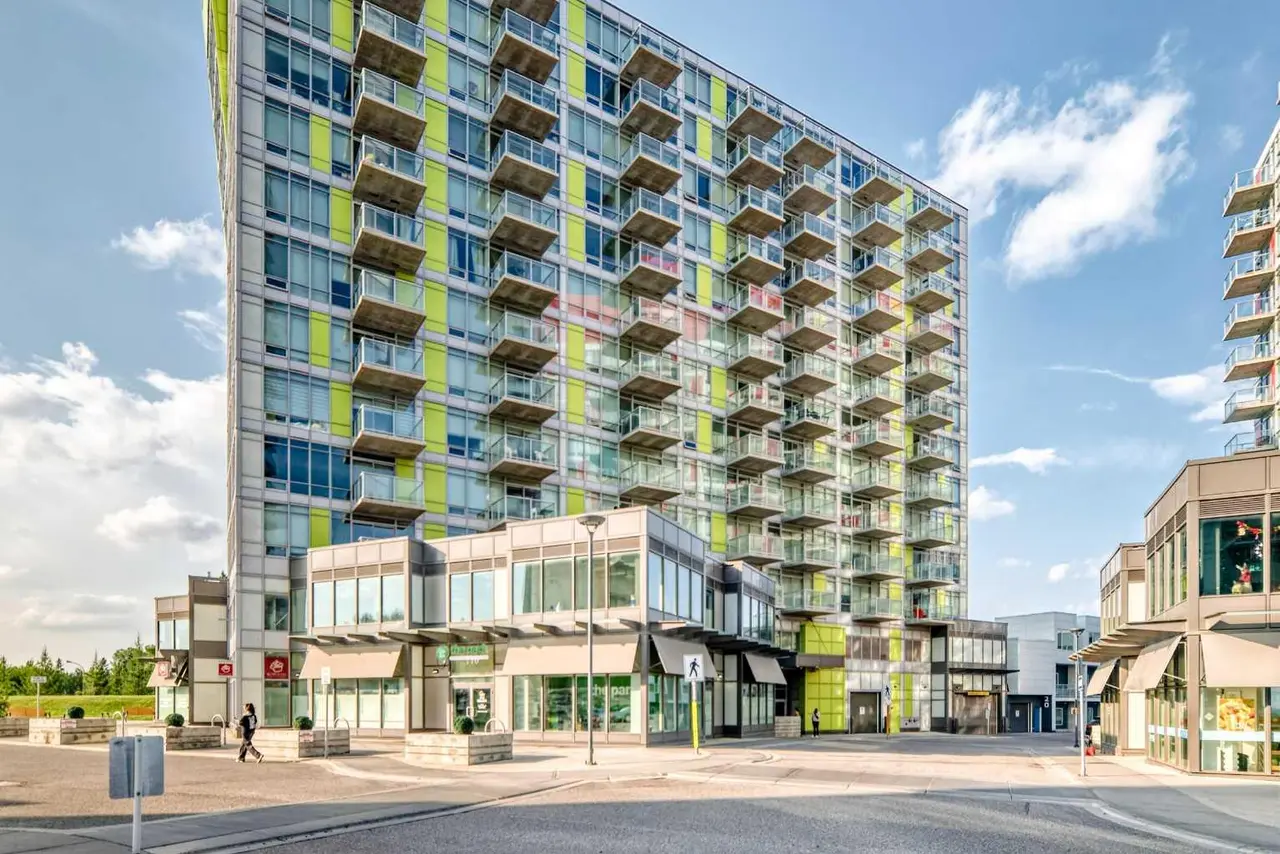 905, 30 Brentwood Common NW
