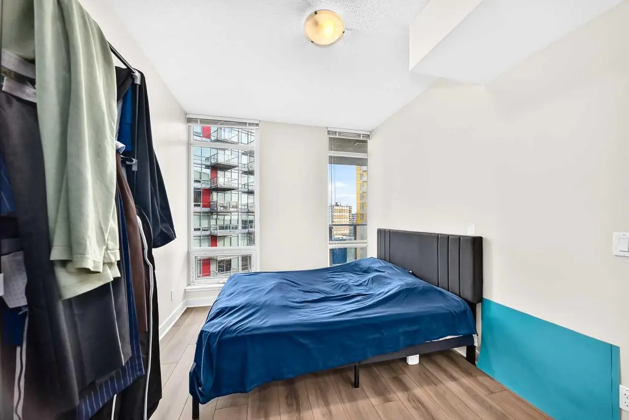 905, 30 Brentwood Common NW