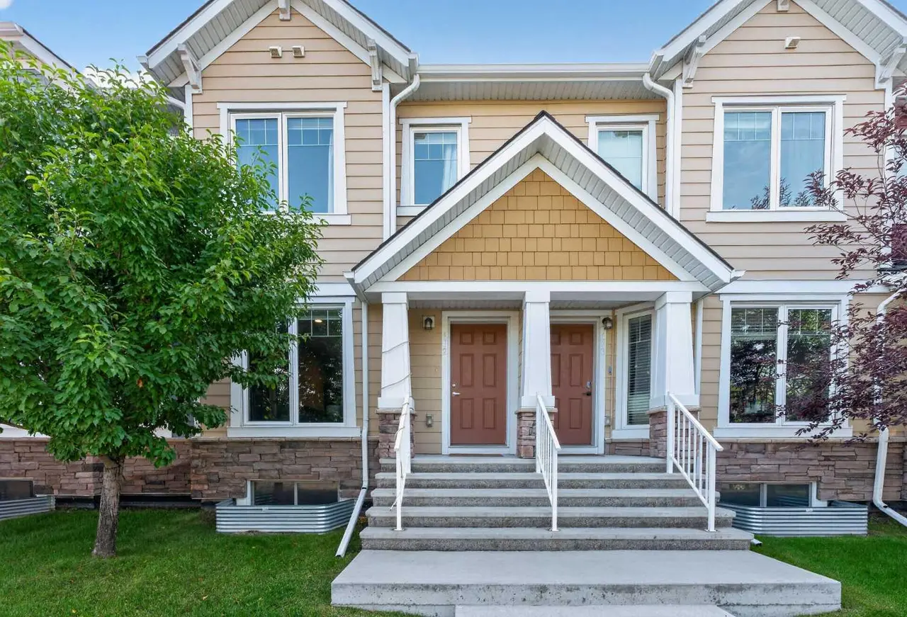 102, 2400 Ravenswood View SE