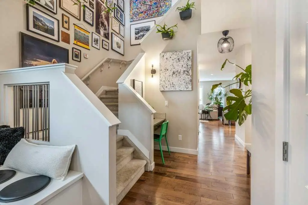 855 Miners Boulevard W