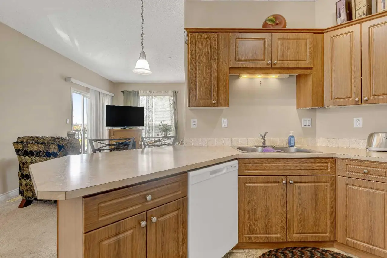 202, 9221 Lakeland Drive 