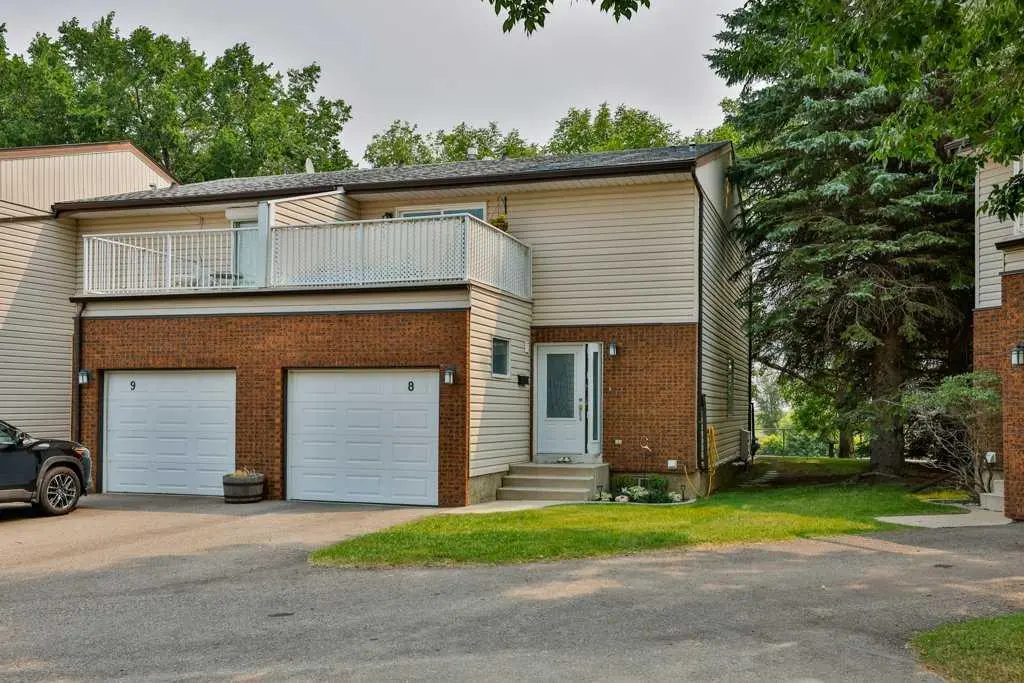 8, 29 Brock Place W