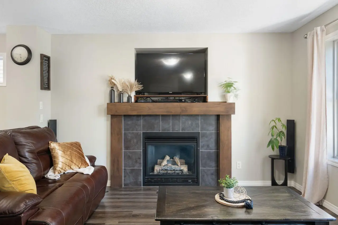 70 Walden Manor SE
