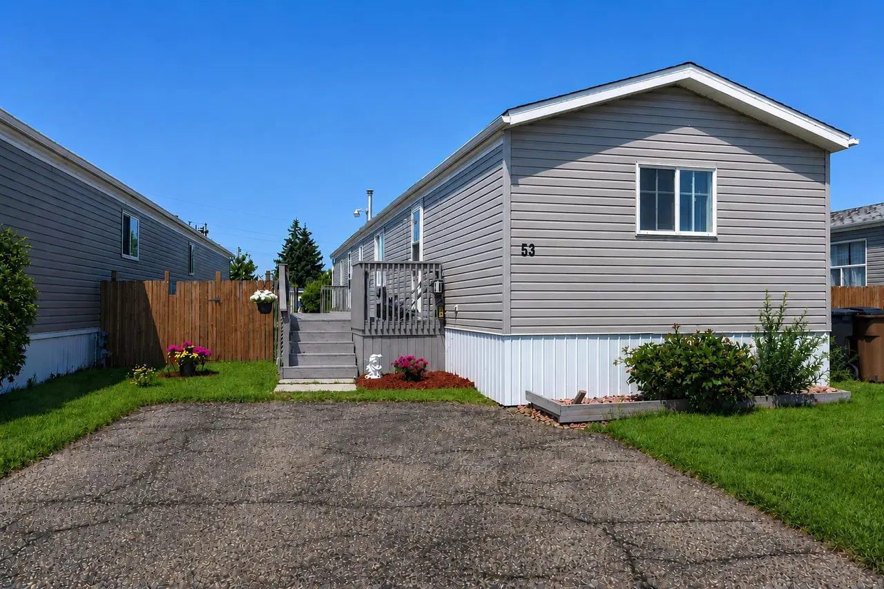 53 Maple Drive W