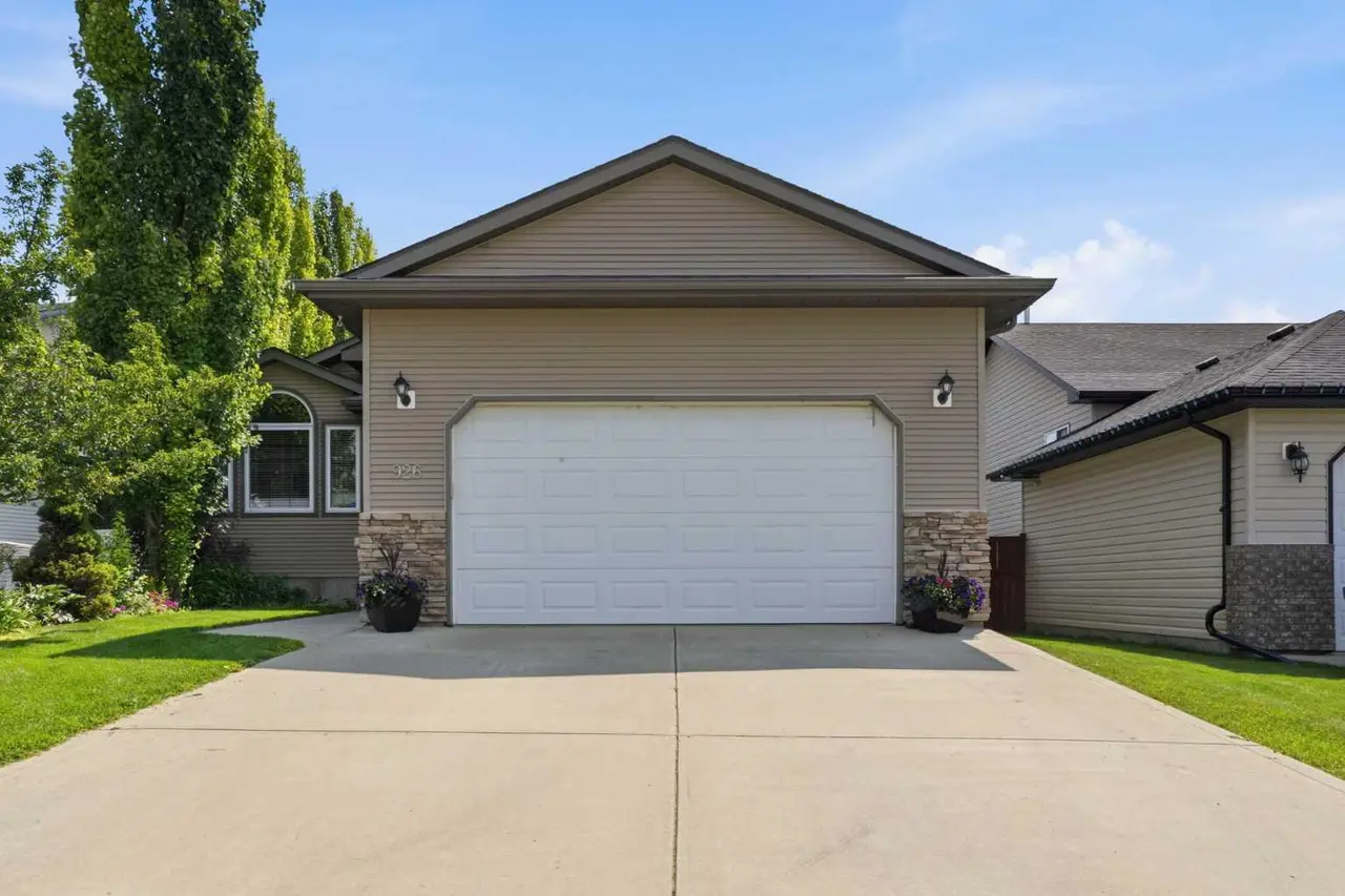 926 Ramage Crescent 