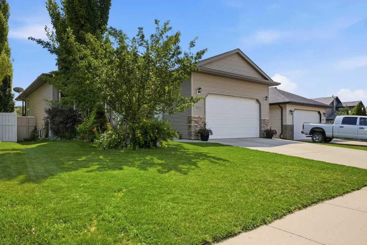 926 Ramage Crescent 
