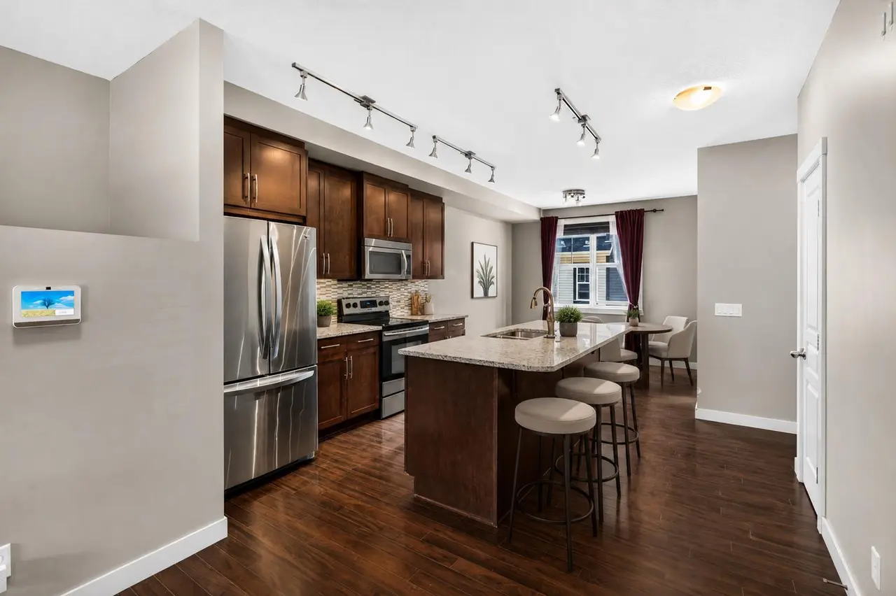 235 Mckenzie Towne Link SE