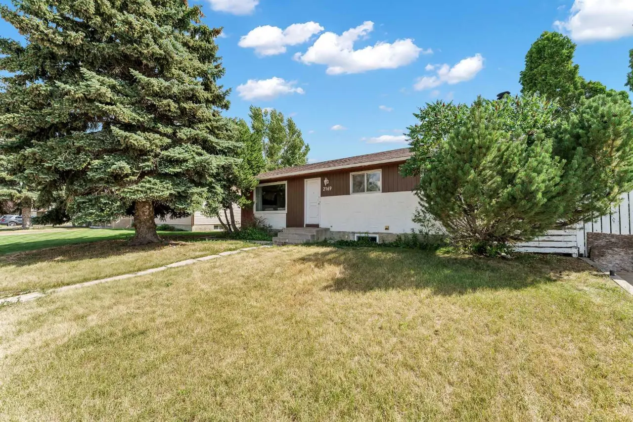 2169 Hawke Crescent NE
