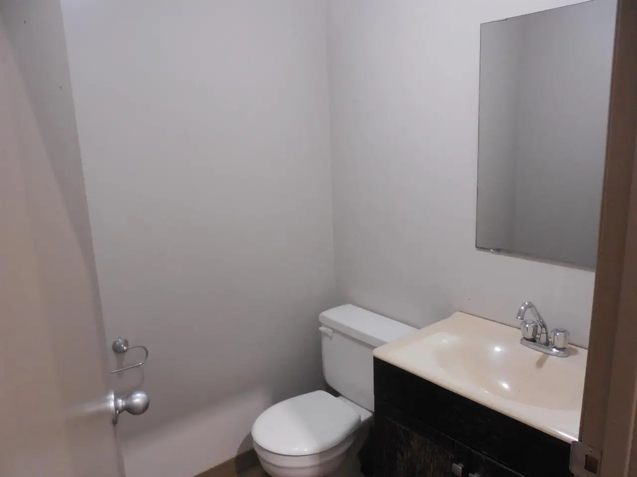 R105, 8504 112 Street 