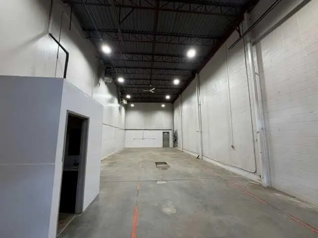 R105, 8504 112 Street 