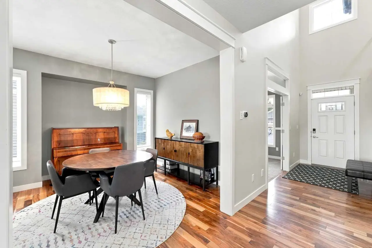 15 Sorensen Close 