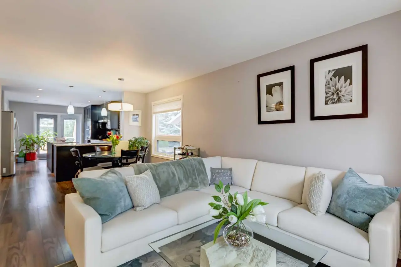 158 Somerset Close SW