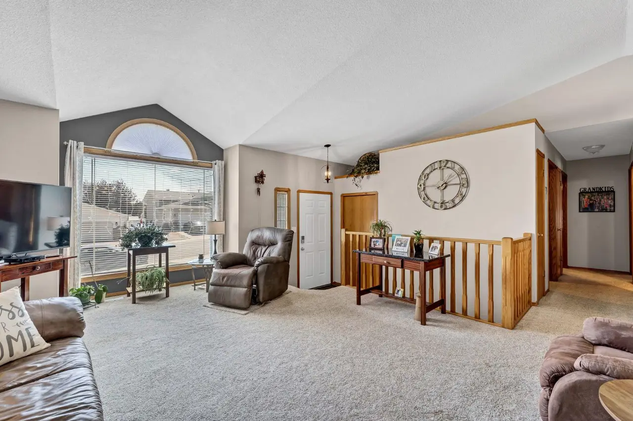 78 Rundle Road SE