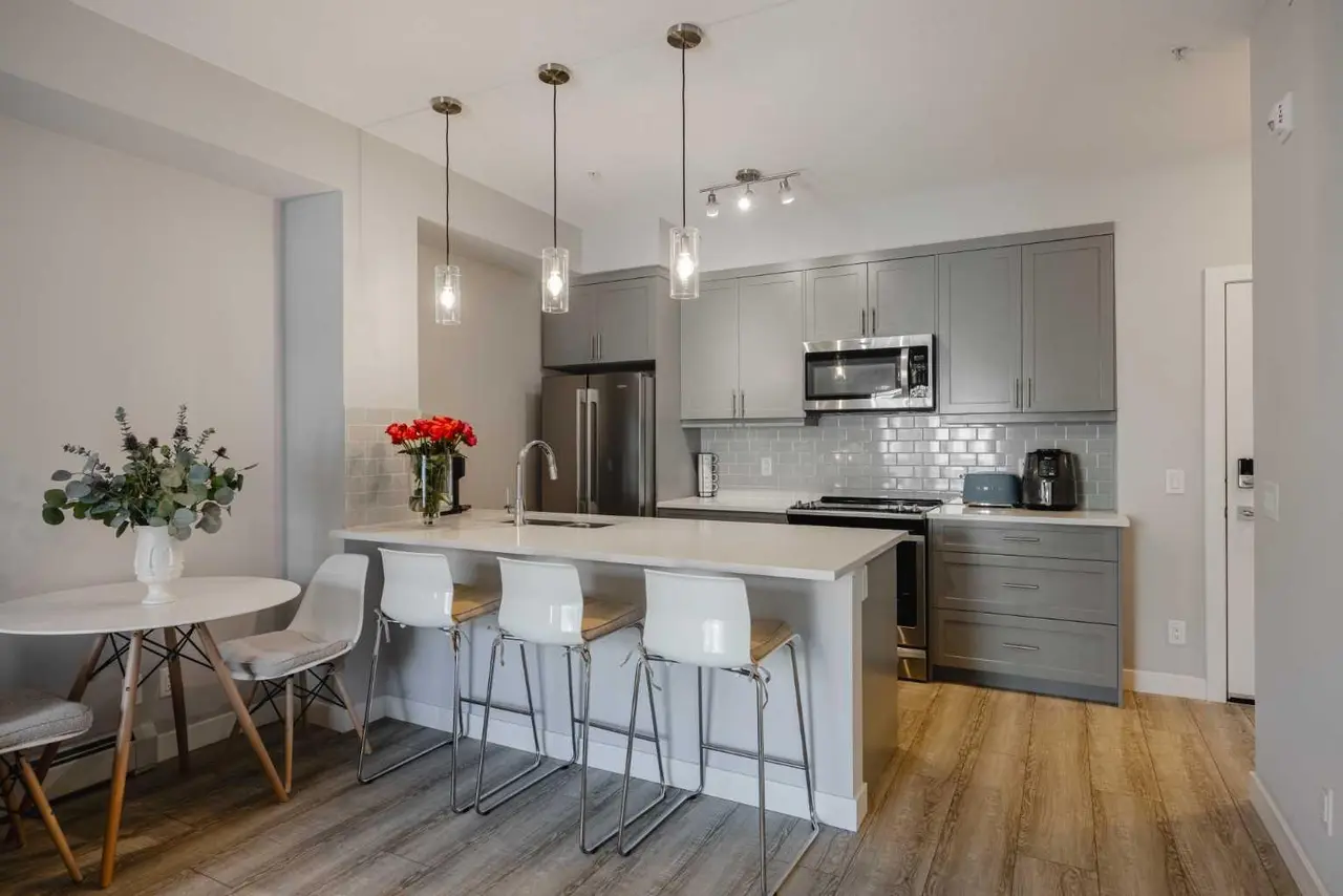 315, 100 Auburn Meadows Manor SE