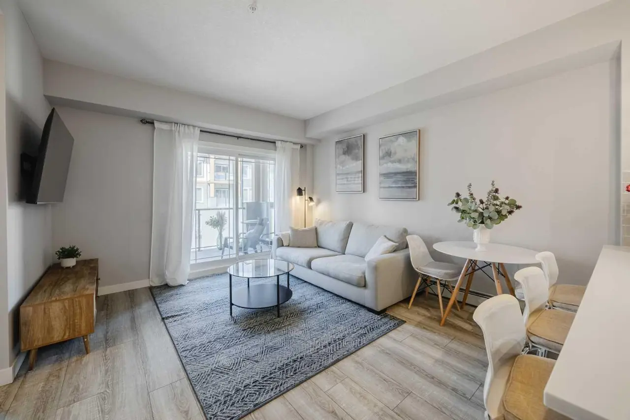 315, 100 Auburn Meadows Manor SE